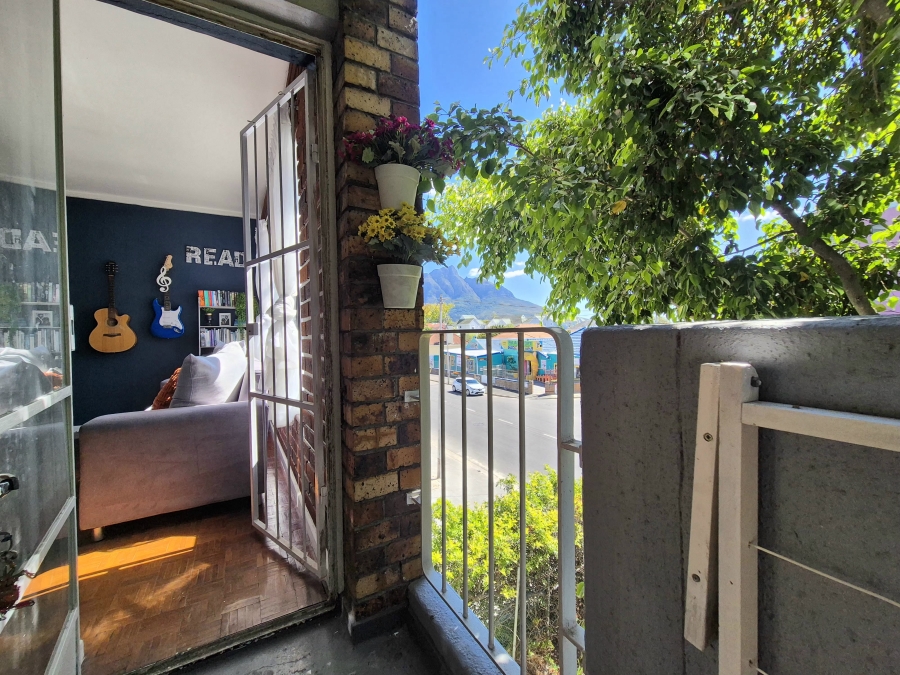 2 Bedroom Property for Sale in Claremont Western Cape